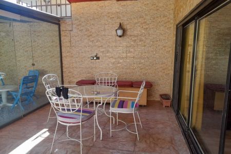 ویلا استخردار در چهارباغ - رونده