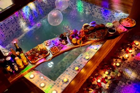 سوئیت با جکوزی رو به جنگل فیروزجاه - همکف