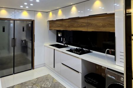 آپارتمان مبله در بلوار چمران شیراز - طبقه اول