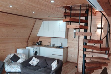 کلبه سوئیسی در بندرانزلی - گیلار