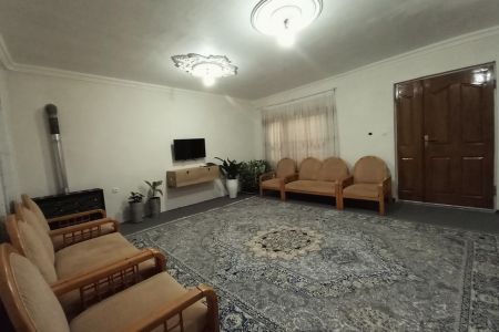 خانه دوطبقه جنگلی در جاده سه هزار