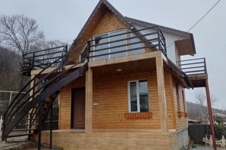 کلبه با نمای چوبی در ماسال