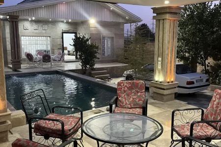 ویلا استخردار در چهارباغ - زکی آباد