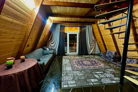 کلبه سوئیسی در بابلکنار - هلی خال