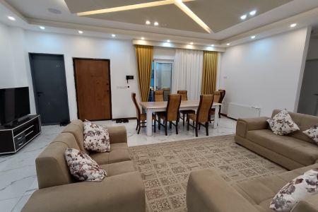 ویلا استخردار در محمود آباد - آزادمون