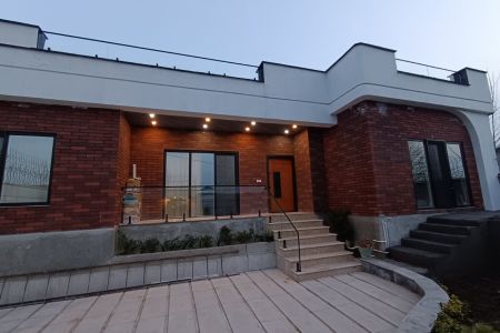 ویلا استخردار در محمود آباد - آزادمون