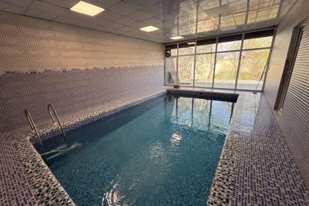ویلا استخردار در چهارباغ - رونده