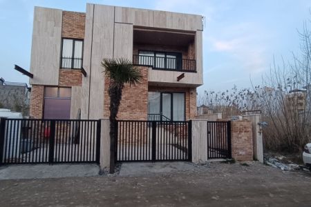 ویلا استخردار در محمودآباد - خط آهی