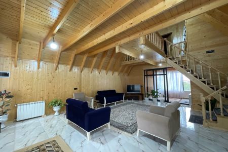 کلبه چوبی با وان جکوزی در توساسان رامسر