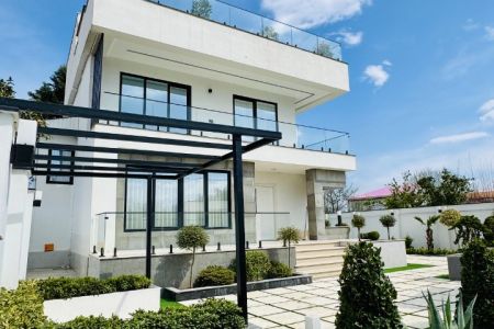 ویلا تریبلکس در فومن - شیر زیل