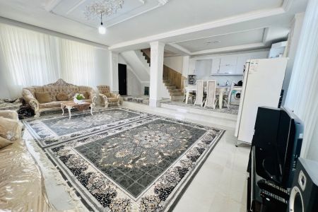 ویلا دوبلکس با بهارخواب در قنبرمحله لوندویل