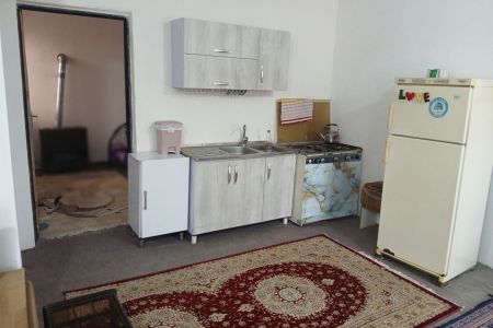 سوئیت نزدیک منطقه آزاد انزلی - گورابجیر صحرا