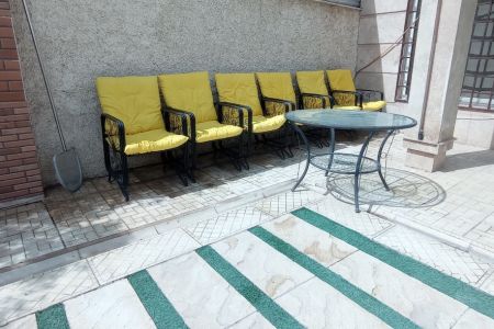 ویلا استخردار در چهارباغ - اغلان تپه