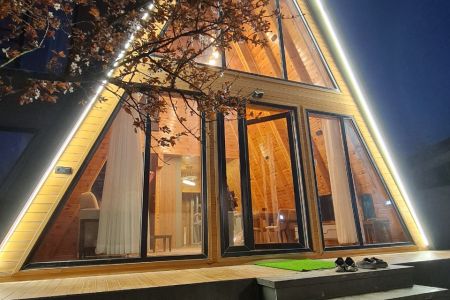 کلبه سوئیسی در لاهیجان - دموچال