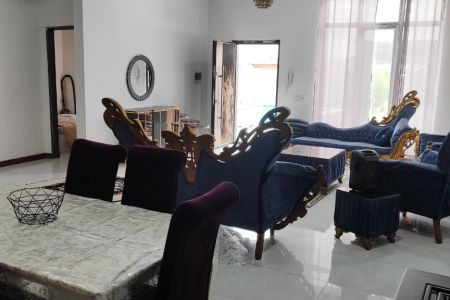 ویلا در چهارباغ - رونده