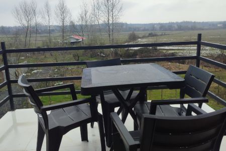 کلبه سوئیسی با تراس در اسالم - سیاه بیل