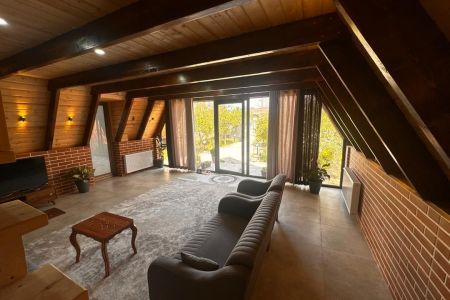 ویلا با نما سوئیسی و استخر سرپوشیده رامسر