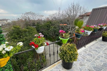 ویلا با نما سوئیسی و استخر سرپوشیده رامسر