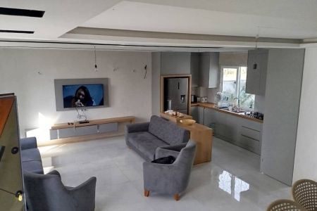 ویلا دوبلکس در بندرانزلی- شانگهای پرده