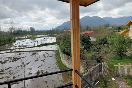 کلبه چوبی با ویو شالیزار در ماسال - گامیشبان