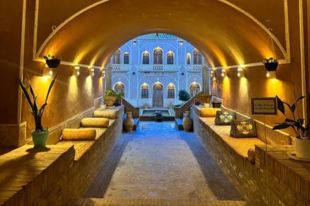 کاروانسرا در یزد - سینگل