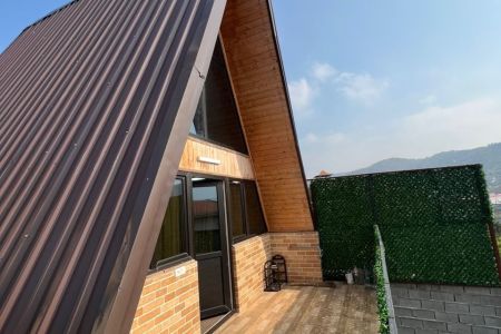 کلبه سوئیسی در مرزیکلا