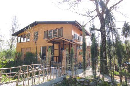 ویلا دوبلکس چوبی با جکوزی در آغوزکله