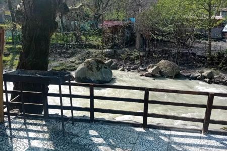 کلبه سوئیسی کنار رودخانه در شالما - واحد ۲
