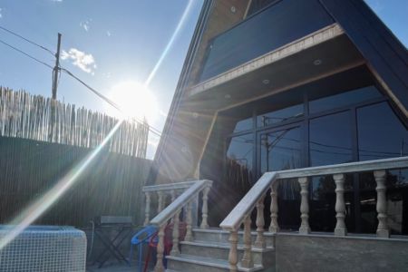 کلبه سوئیسی با جکوزی در شیرود - احمد سرا