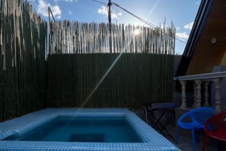 کلبه سوئیسی با جکوزی در شیرود - احمد سرا