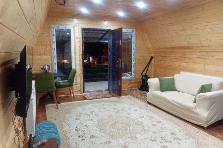 کلبه سوئیسی در چالوس - خط هشت