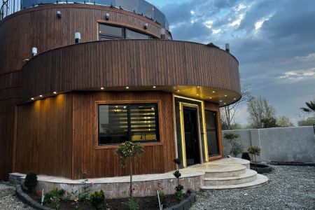 ویلا استخردار با معماری چوبی در چالوس