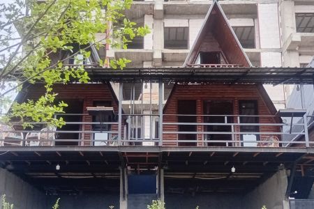 کلبه سوئیسی در چالوس - خط هشت