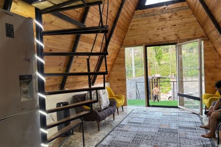 کلبه سوئیسی در لاهیجان - گرمابرود