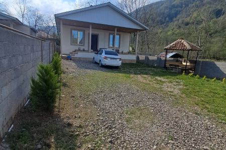 خانه ویلایی در شاندرمن - امام زاده شفیع