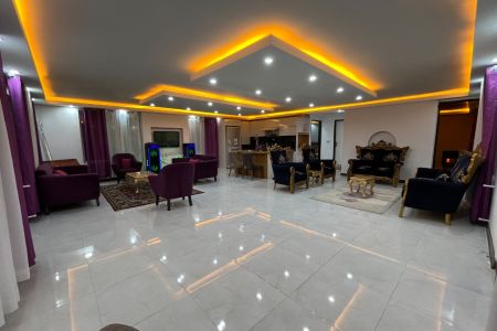 ویلا استخردار در چهارباغ - رامجین