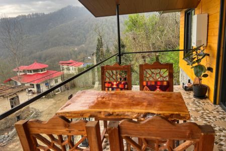 خانه بالکن دار در جاده جواهرده رامسر - مادک