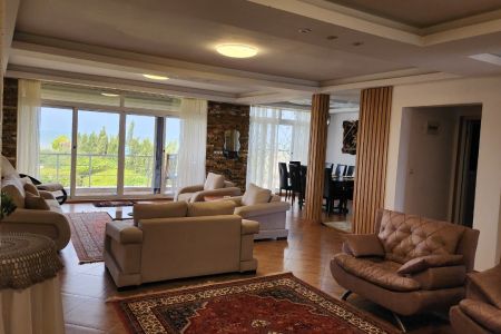 ویلا ساحلی دوبلکس در بندر انزلی - سنگاچین