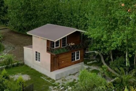 کلبه چوبی دوبلکس در شاندرمن - خودبچر