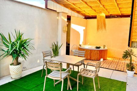 کلبه سوئیسی جکوزی دار در بندرانزلی