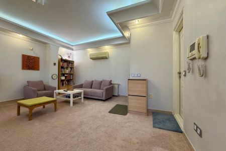 سوئیت مبله نزدیک سه راه طالقانی تهران - ط ۲