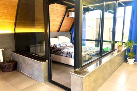 کلبه سوئیسی جکوزی دار در بندرانزلی