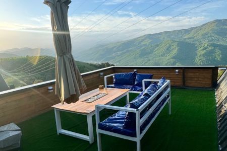 کلبه چوبی با ویو کوه در زیرآب - سرخکلاتپه