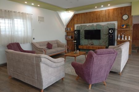 ویلا استخردار در خورین رودهن