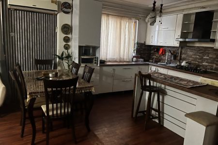 خانه مبله در خیابان دکتر حشمت رشت - ط ۳