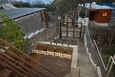 کلبه سوئیسی با ویو دریاچه در لفور - میرارکلا