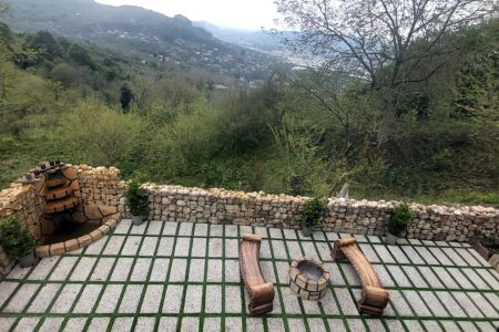 کلبه سوئیسی استخردار در بابلکنار - کاردرکلا