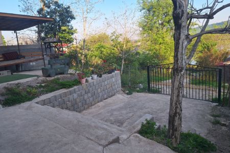کلبه دوبلکس چوبی در طاسکوه