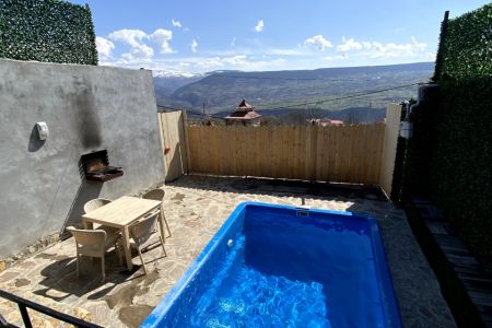 اجاره کلبه سوئیسی استخردار در گلوگاه - نیالا