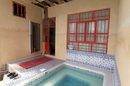 سوئیت مبله جکوزی دار در دورود - زیرهمکف